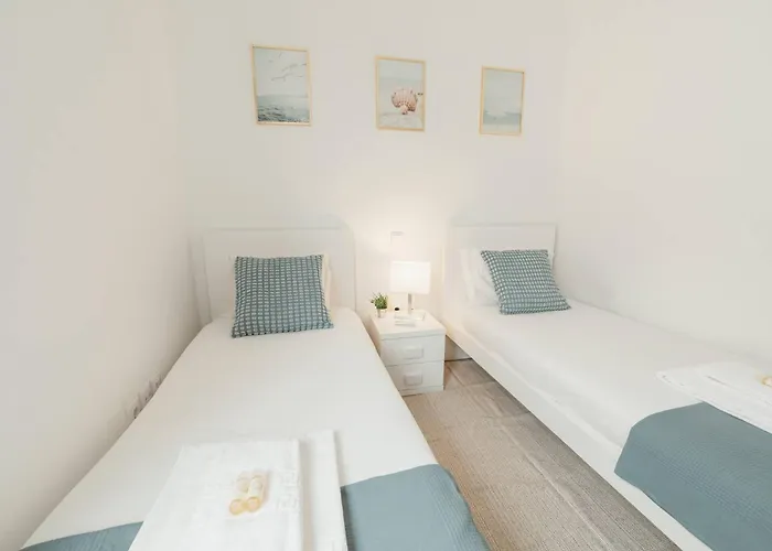 Amazing By Hosty Holiday home *