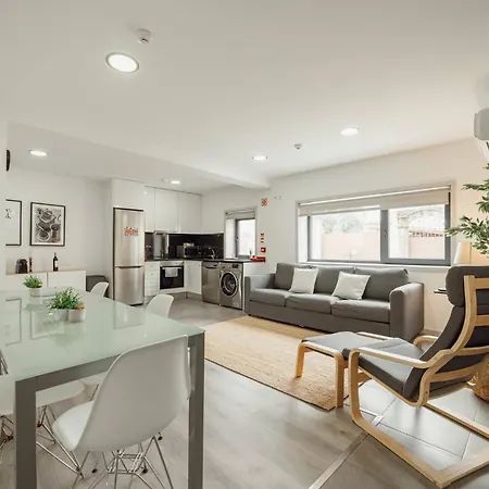 Amazing By Hosty * ポルト